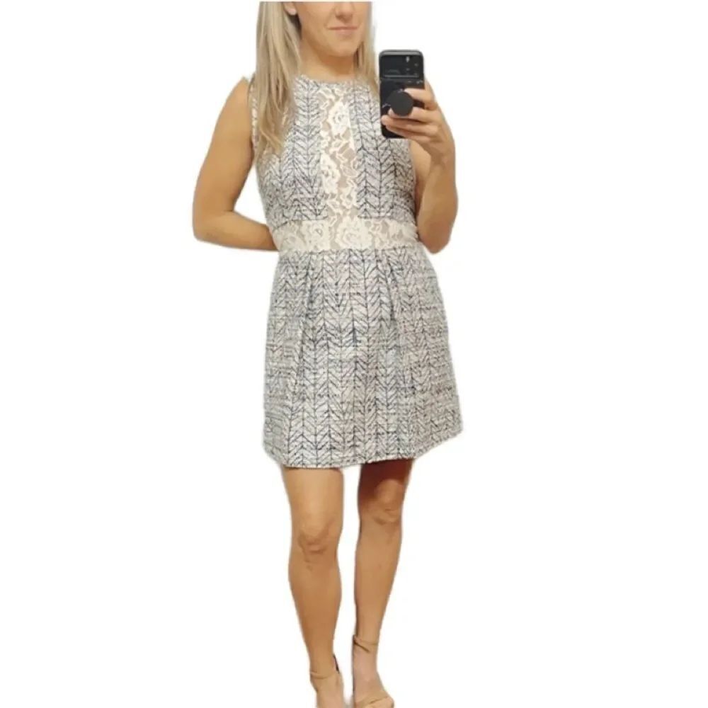 Sea New York Tweed Fit & Flare Dress w/White Floral Lace Cut Outs & Pockets (4)